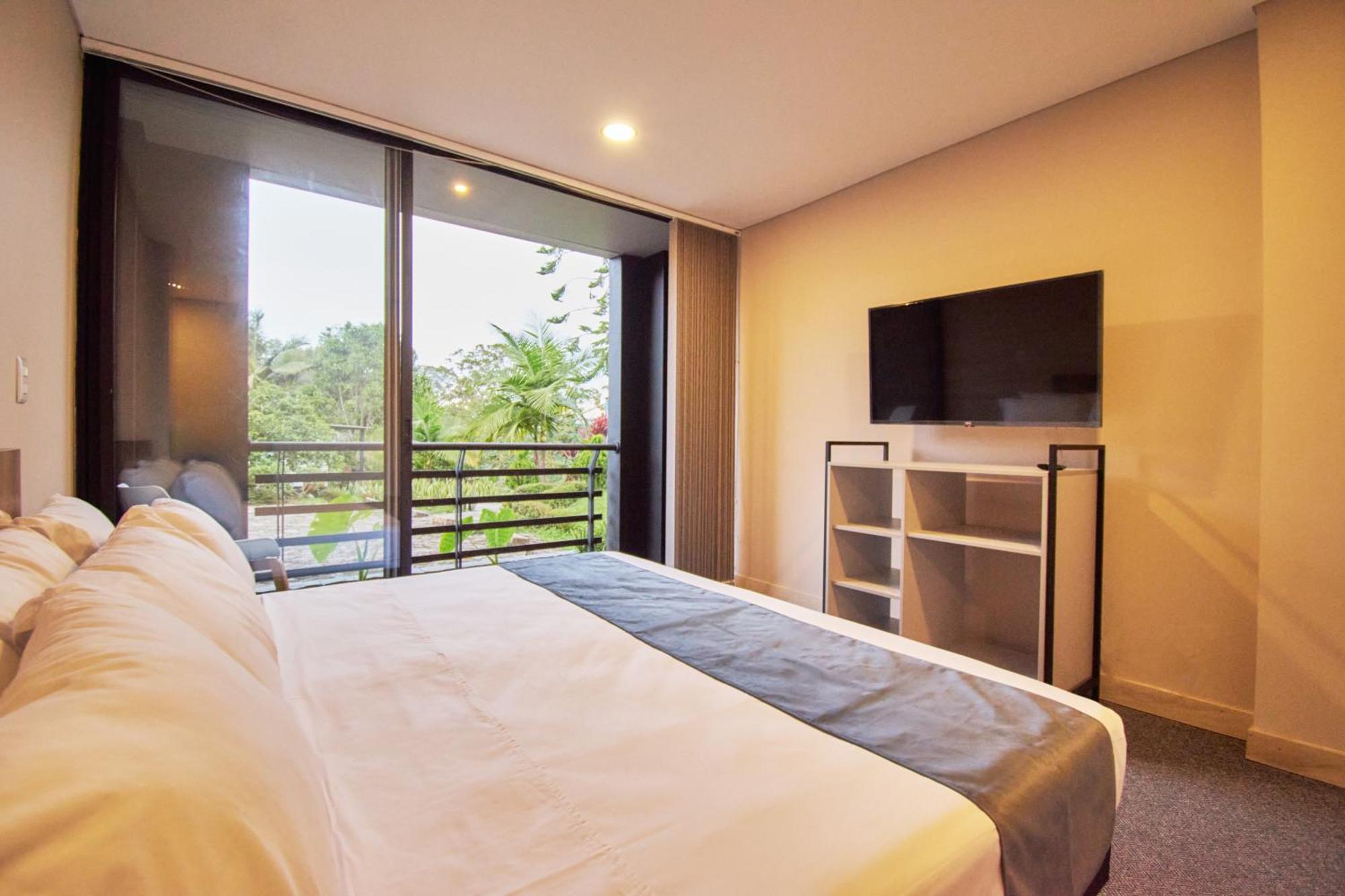 Kokumi By Bernalo Hotels Ριονέγρο Εξωτερικό φωτογραφία